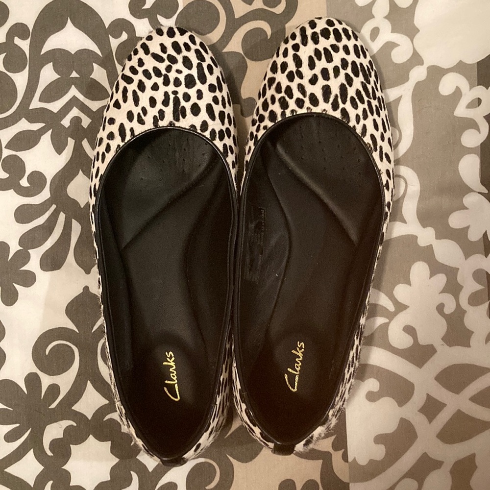 Like New Clarks flats in size 7